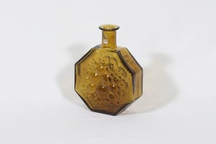 Riihimäen lasi Stella Polaris koristepullo, amber, suunnittelija Nanny Still,