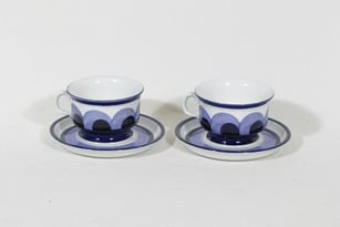 Arabia Paju teekupit, 22.5 cl, 2 kpl, suunnittelija Anja Jaatinen-Winquist, 22.5 cl, käsinmaalattu, signeerattu
