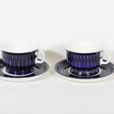 Arabia Valencia teekupit, 22.5 cl, 2 kpl, suunnittelija Ulla Procope, 22.5 cl, käsinmaalattu, signeerattu