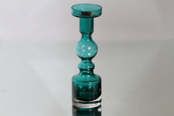 Riihimäen lasi Pompadour kynttilänjalka, turkoosi, suunnittelija Nanny Still,
