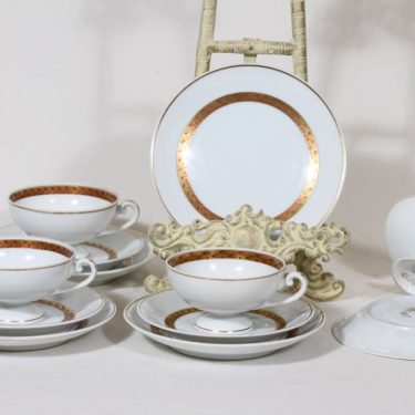 Arabia Helena kahvikupit ja lautaset, käsinmaalattu, 4 kpl, suunnittelija , käsinmaalattu, kultakoriste