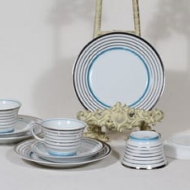 Arabia Raitahopea kahvikupit ja lautaset, 3 kpl, suunnittelija Greta-Lisa Jäderholm-Snellman, raitakoriste, art deco