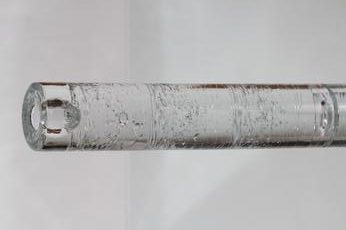 Iittala Arkipelago kynttilänjalka, kirkas, suunnittelija Timo Sarpaneva, suuri, massiivinen, pyöreä