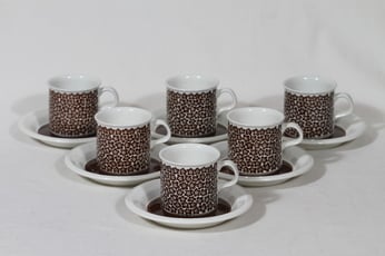 Arabia Faenza kahvikupit, Ruskeakukka, 6 kpl, suunnittelija Inkeri Seppälä, Ruskeakukka, serikuva
