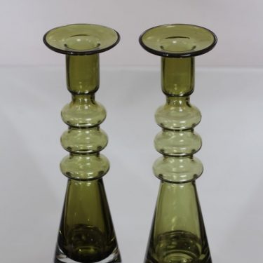 Riihimäen lasi Pagoda kynttilänjalat, oliivinvihreä, 2 kpl, suunnittelija Nanny Still, pieni