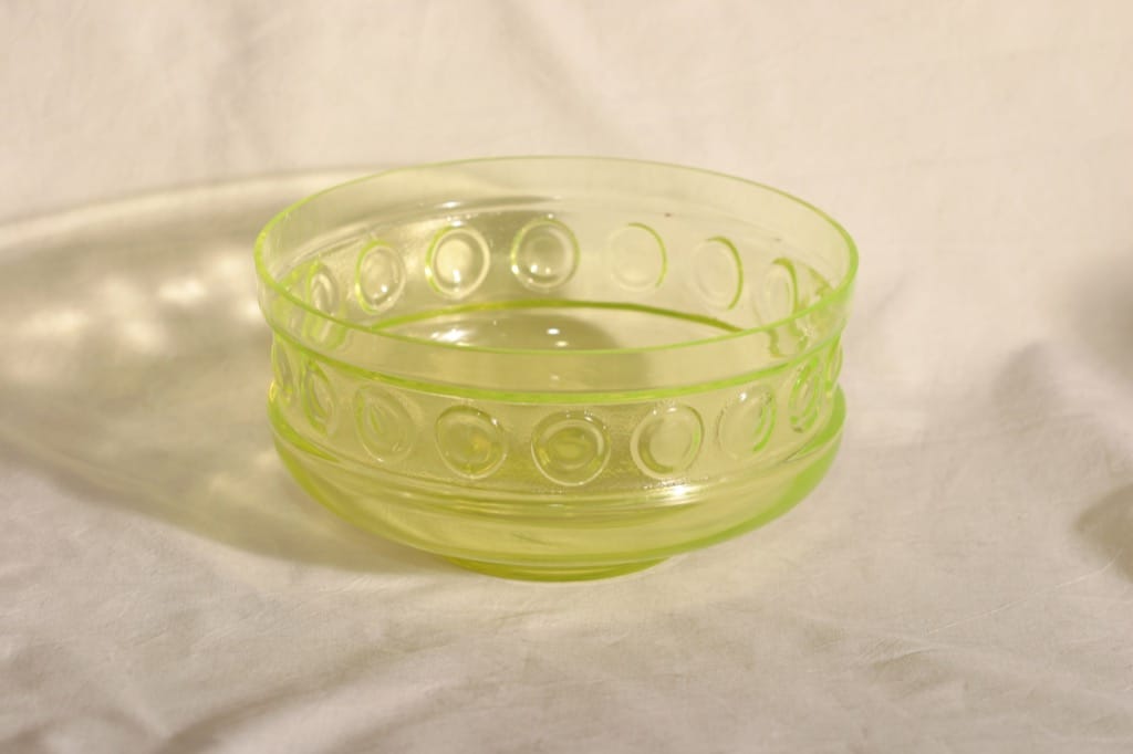 Riihimäen lasi Kehrä bowl, yellow, designer Tamara Aladin