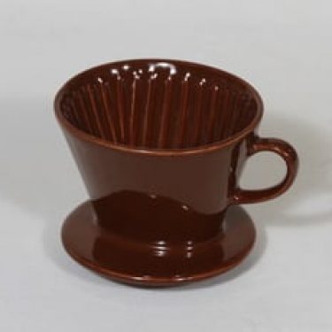 Arabia koristelematon kahvisuppilo, ruskea lasite, suunnittelija , pieni