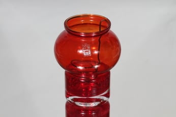 Riihimäen lasi Välkky tuikkulyhty, punainen, suunnittelija Tamara Aladin, pieni