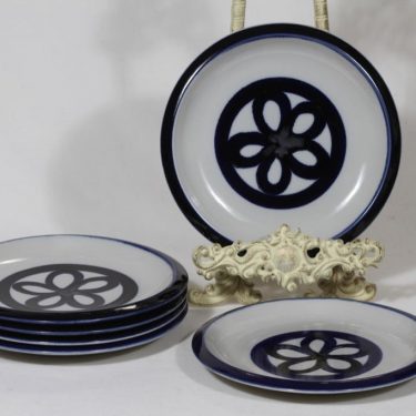 Arabia lautaset, käsinmaalattu, 6 kpl, suunnittelija Liisa Hallama, käsinmaalattu, pieni, signeerattu