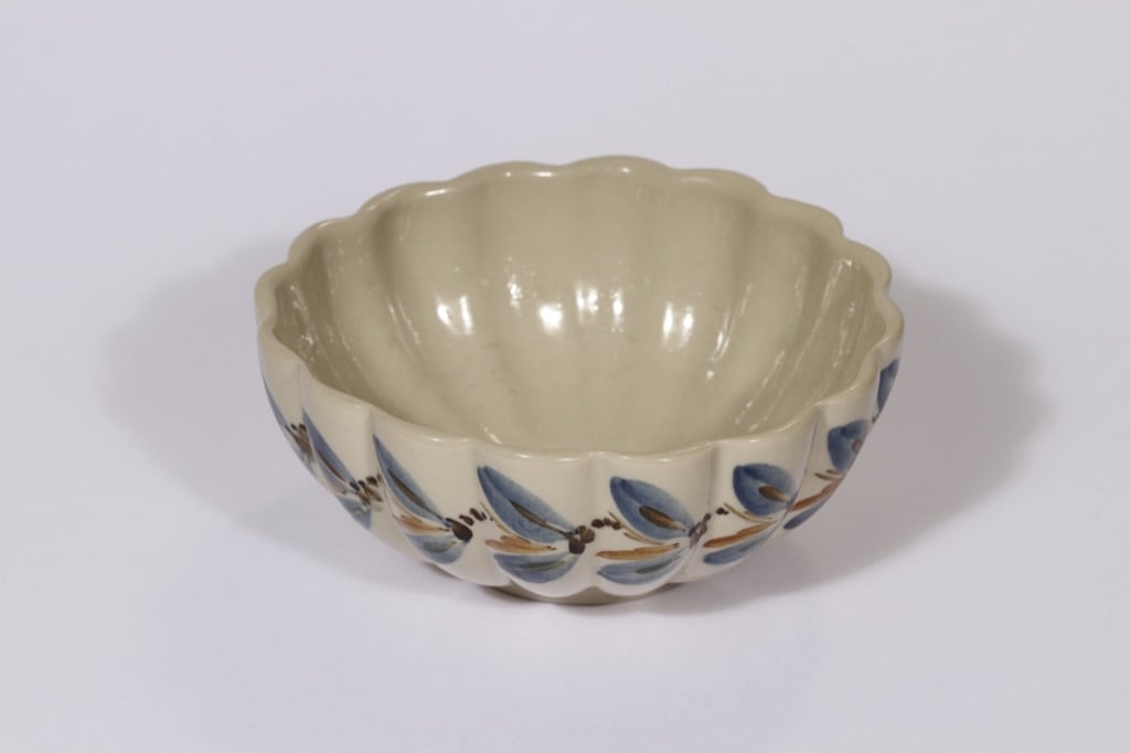Arabia ARA bowl, hand-painted, small