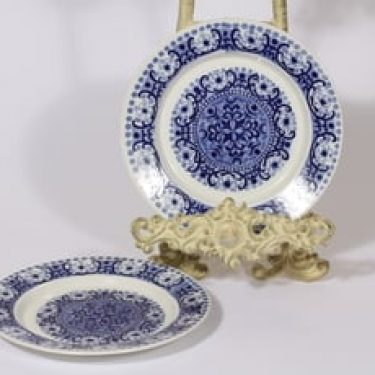 Arabia Ali lautaset, sininen, 2 kpl, suunnittelija Raija Uosikkinen, pieni, kuparipainokoriste