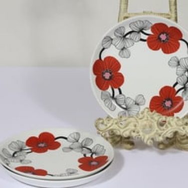 Arabia Isokukka leivoslautaset, punainen, 3 kpl, suunnittelija Esteri Tomula, serikuva, kukka-aihe, retro