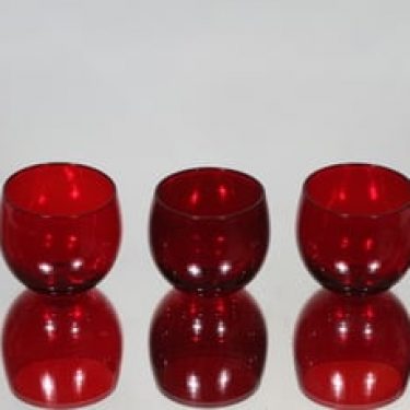 Nuutajärvi Marja lasit, rubiininpunainen, 3 kpl, suunnittelija Saara Hopea, pieni