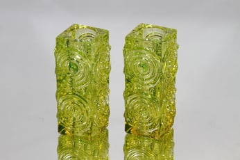 Riihimäen lasi Rengas kynttilänjalat, keltainen, 2 kpl, suunnittelija Tamara Aladin, massiivinen