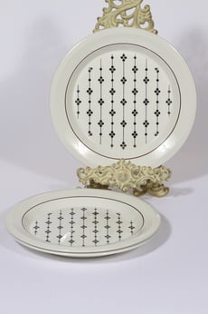 Arabia Kartano lautaset, matala, 3 kpl, suunnittelija Esteri Tomula, matala, serikuva