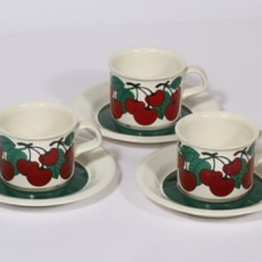 Arabia Kirsikka kahvikupit, punainen, 3 kpl, suunnittelija Inkeri Leivo, serikuva