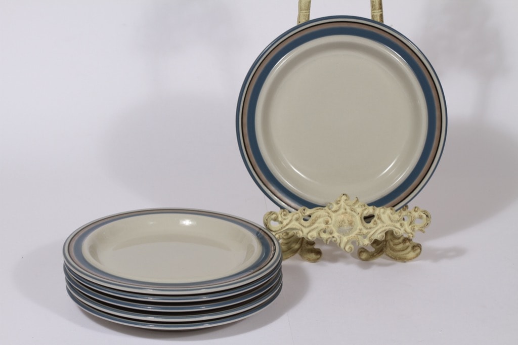 Arabia Uhtua lautaset, 6 kpl, suunnittelija Inkeri Leivo, pieni