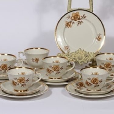 Arabia Myrna kahvikupit ja leivoslautaset, 6 kpl, suunnittelija Olga Osol, serikuva