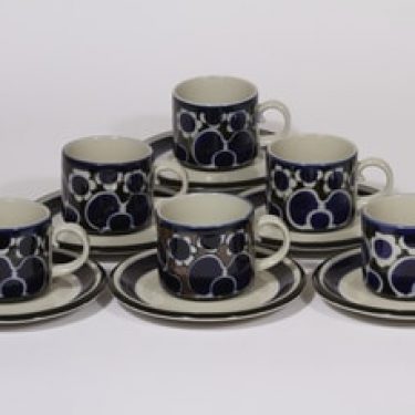 Arabia Saara kahvikupit, sininen, 6 kpl, suunnittelija Anja Jaatinen-Winquist, puhalluskoriste, retro