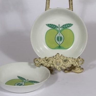Arabia Pomona lautaset, omena, 2 kpl, suunnittelija Raija Uosikkinen, omena, syvä, serikuva, retro