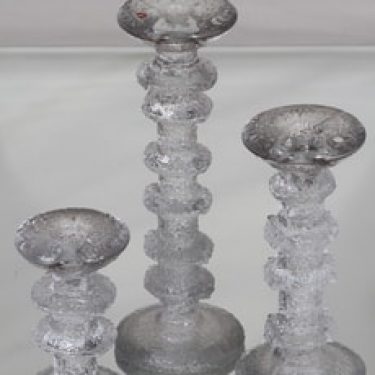 Iittala Festivo kynttilänjalat, eri kokoja, 3 kpl, suunnittelija Timo Sarpaneva, eri kokoja