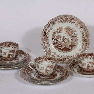 Arabia Singapore coffee cup, saucer and plate, brown, 3 pcs, oriental theme