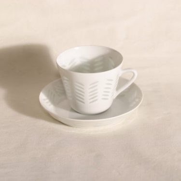 Arabia riisiposliini kahvikuppi, suunnittelija Friedl Holzer-Kjellberg,