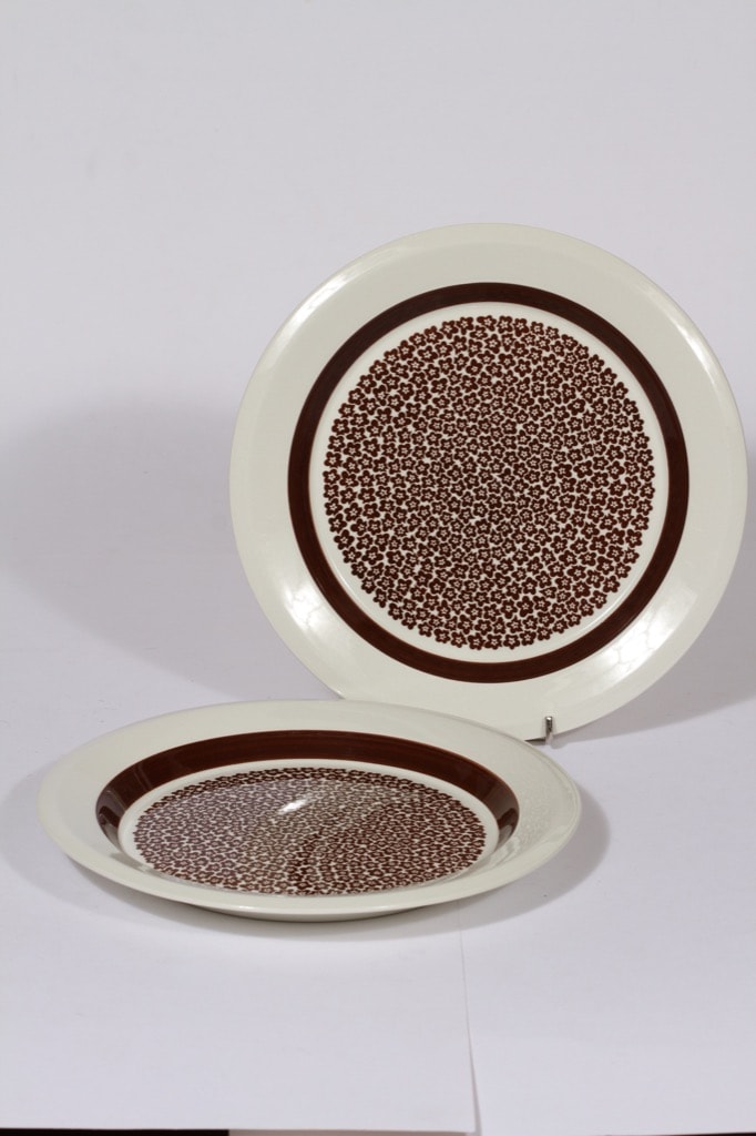Arabia Faenza lautaset, matala, 2 kpl, suunnittelija Inkeri Seppälä, matala, serikuva