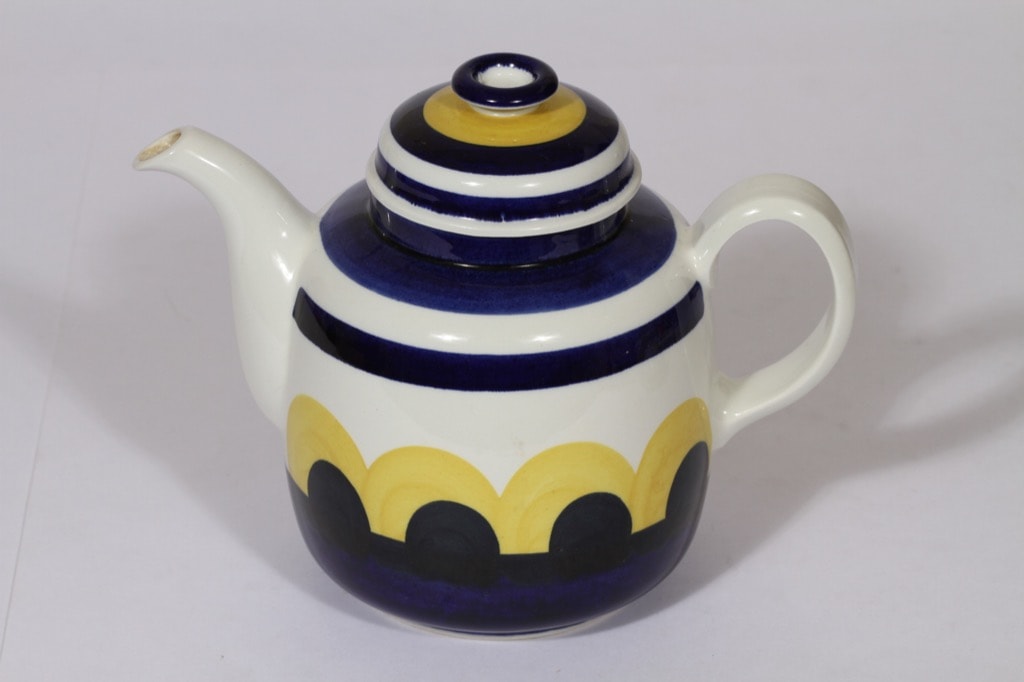 Arabia Paju coffee pot 1 l, designer Anja Jaatinen-Winquist, retro, hand-painted