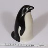 Arabia figuuri, pingviini, suunnittelija Lillemor Mannerheim-Klingspor, pingviini, käsinmaalattu, signeerattu kuva 2