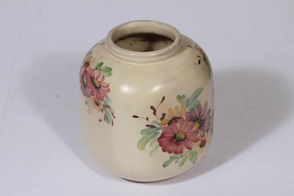 Arabia ARA vase, hand-painted
