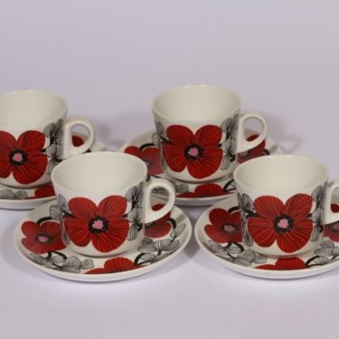 Arabia Isokukka kahvikupit, punainen, 4 kpl, suunnittelija Esteri Tomula, serikuva, kukka-aihe