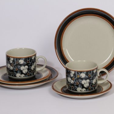 Arabia Taika teekupit ja lautaset, 2 kpl, suunnittelija , puhalluskoriste, retro