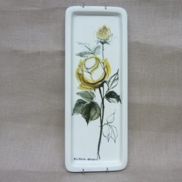 Arabia Keltaiset ruusut koristetaulu, suunnittelija Hilkka-Liisa Ahola, käsinmaalattu, signeerattu, kukka-aihe