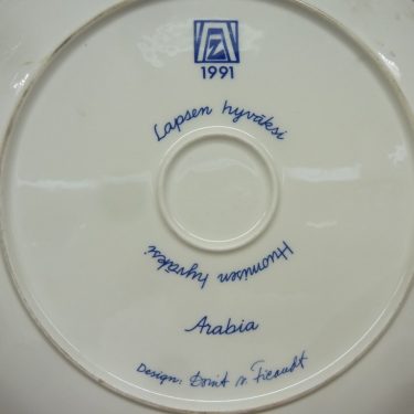 Arabia decorative plate, Lapsen Hyväksi, designer Dorrit von Fieandt, big, silk screening, signed