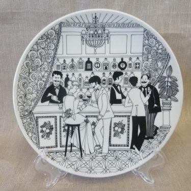Arabia Baarimestari annual plate, 1983, designer Raija Uosikkinen, silk screening, ordered decoration
