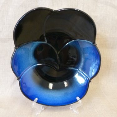 Arabia Viola decorative plate, blue, designer Birger Kaipiainen, big