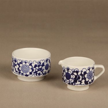 Arabia Gardenia sugar bowl and creamer, blue, designer Esteri Tomula, silk screening