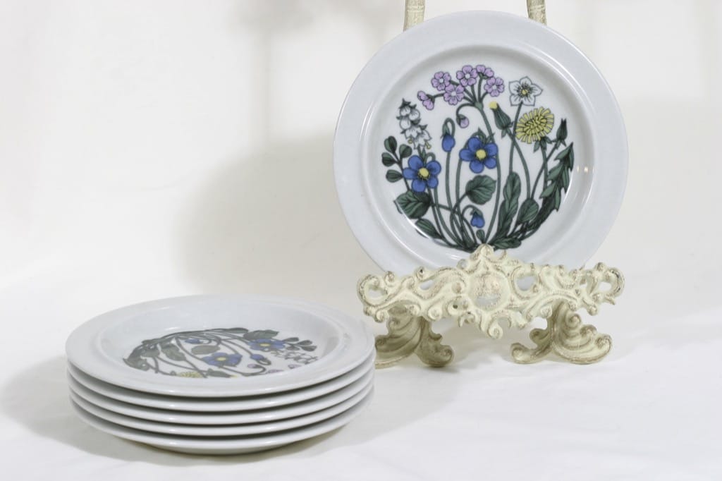 Arabia Flora plates, 6 pcs, designer Esteri Tomula, silk screening, stripe decorative