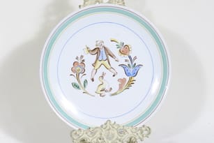 Arabia Talonpoika plate, hand-painted, designer Svea Grankund