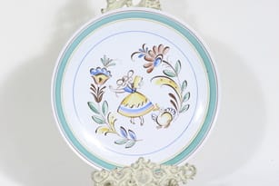 Arabia Talonpoika lautanen, käsinmaalattu, suunnittelija Svea Grankund, käsinmaalattu