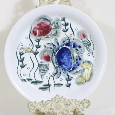 Arabia Crayfish lautanen, käsinmaalattu, suunnittelija Anja Juurikkala, käsinmaalattu