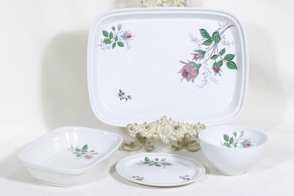 Arabia A bowls and plates, flower design, 3 pcs, - Laatutavara.com