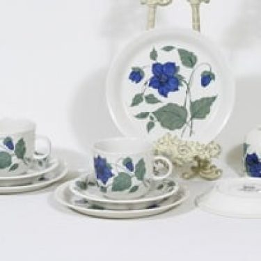 Arabia Tea for two teekupit ja lautaset, sininen, 3 kpl, suunnittelija Gunvor Olin-Grönqvist, serikuva