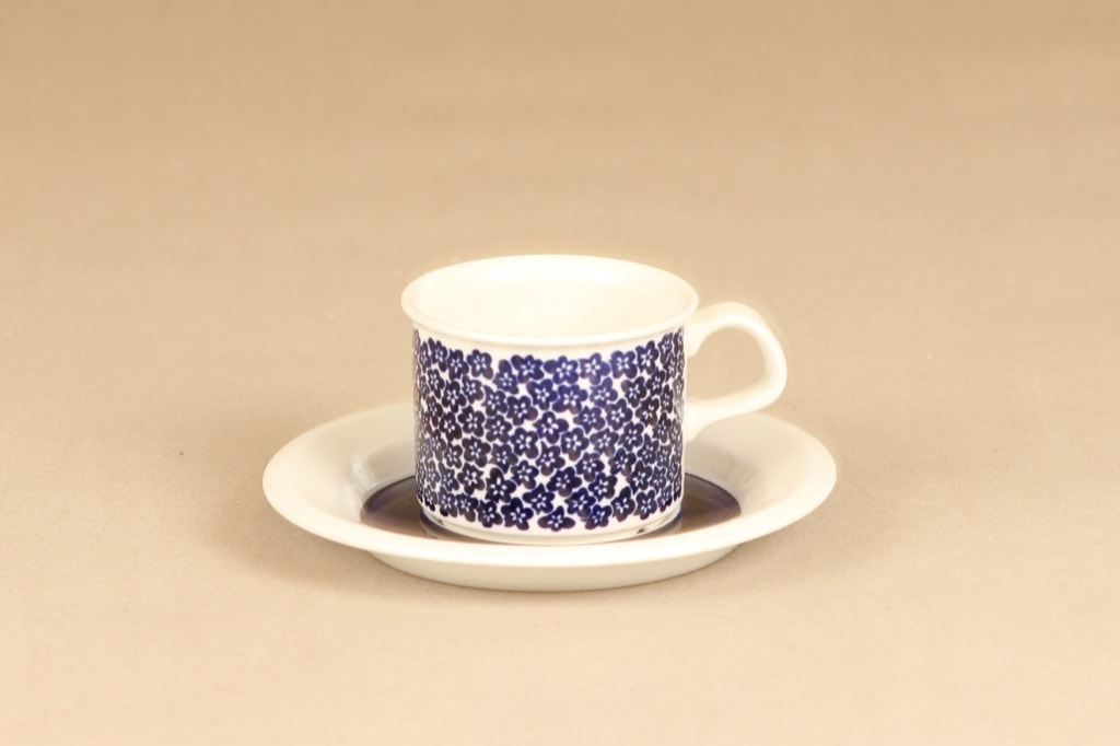 Arabia Faenza kahvikuppi, sininen, suunnittelija Inkeri Seppälä, serikuva