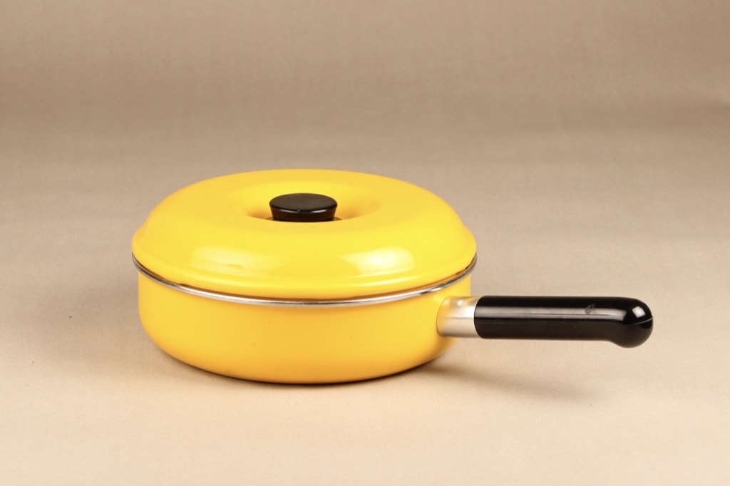 Finel Rondo saucepan, yellow, designer Leif Eriksson