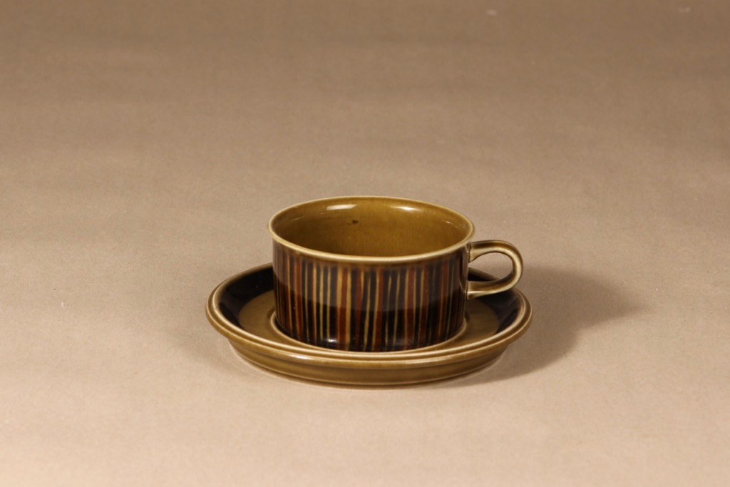 Arabia Kosmos tea cup, blown decoration, Gunvor Olin-Grönqvist