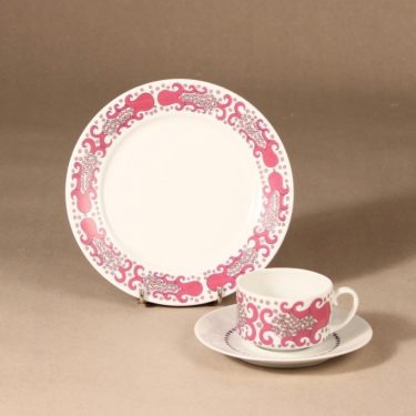 Arabia Esmeralda kahvikuppi ja lautaset, pinkki, suunnittelija Esteri Tomula, serikuva, retro