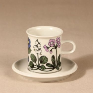 Arabia Flora coffee cup, designer Esteri Tomula, silk screening, flower theme