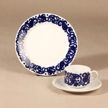 Arabia Josefiina coffee cup and plates, blue
